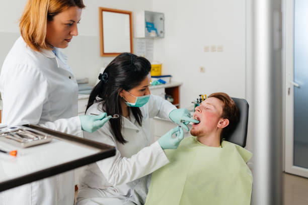 Best Emergency Dental Care for Broken or Chipped Teeth in North St Paul, MN
